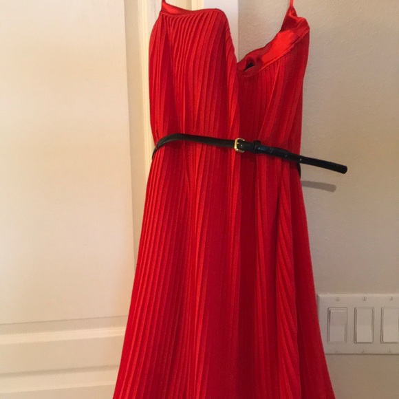 French Connection Dresses & Skirts - French connection read pleated dress